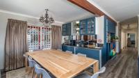 Dining Room of property in Manaba Beach
