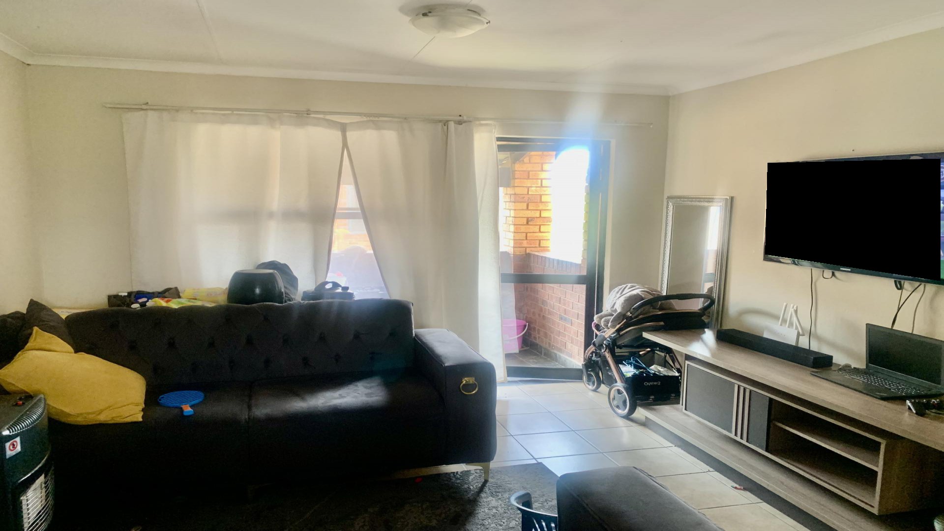 Lounges of property in Alveda