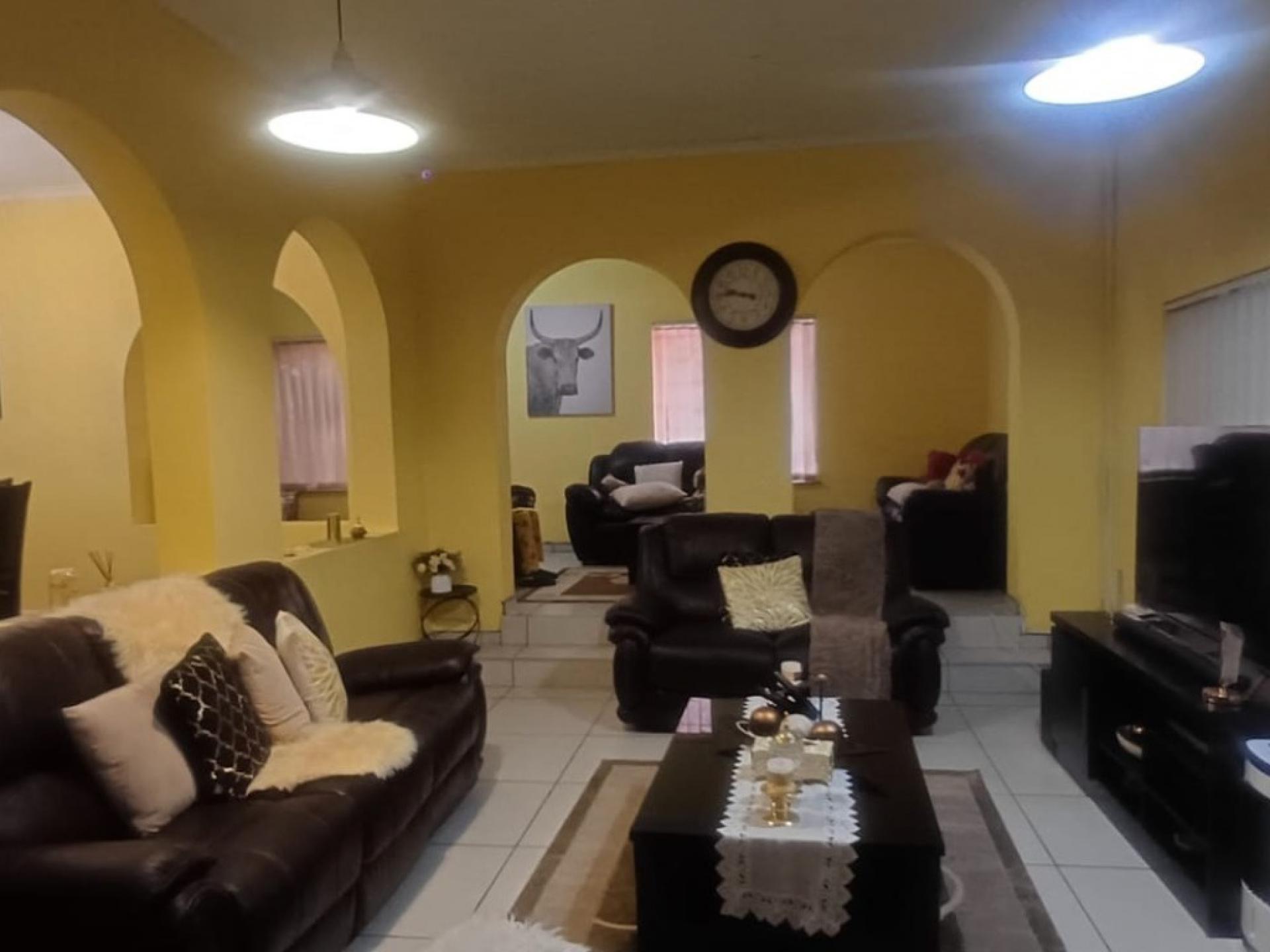  of property in Birch Acres
