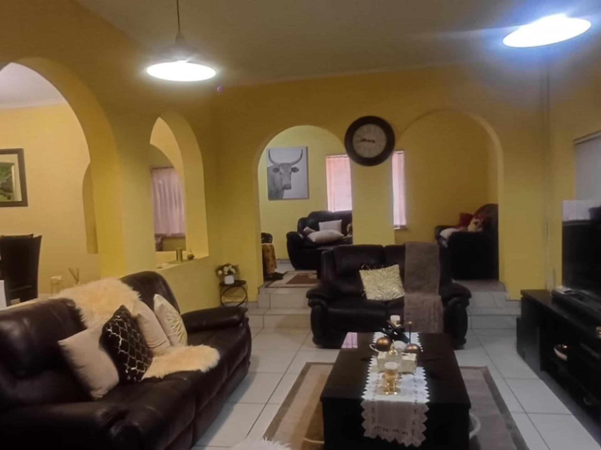 of property in Birch Acres