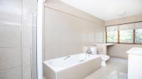 Bathroom 1 of property in Bulwer (Dbn)