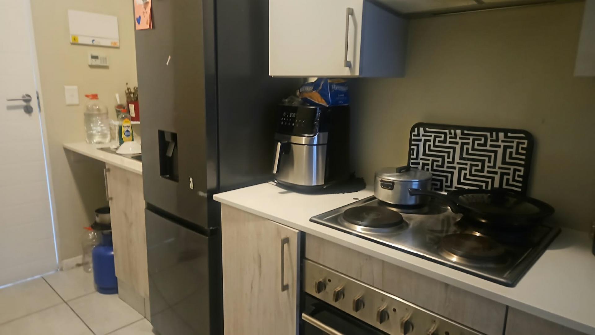 Kitchen of property in Grand Central