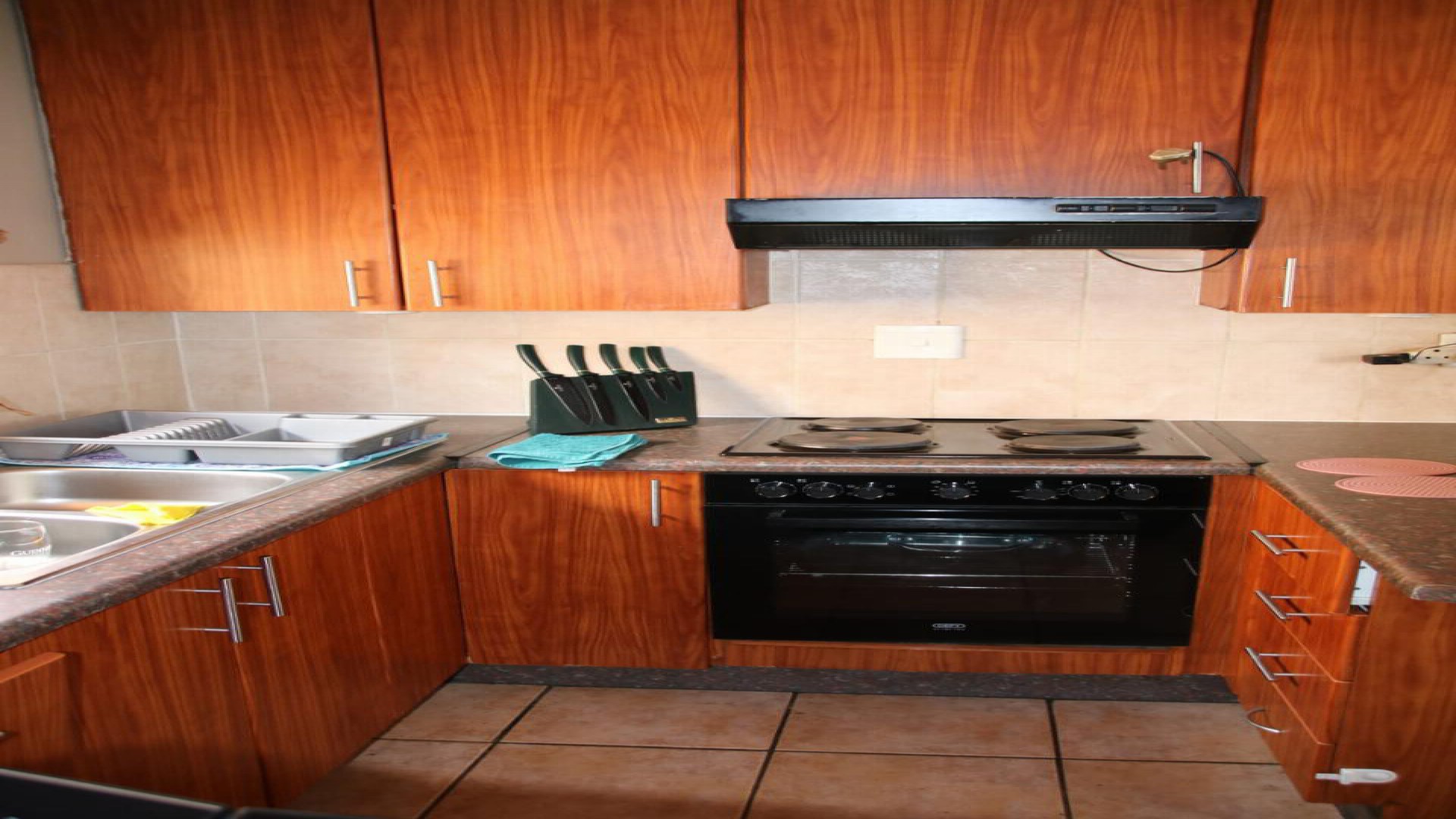 Kitchen of property in Union