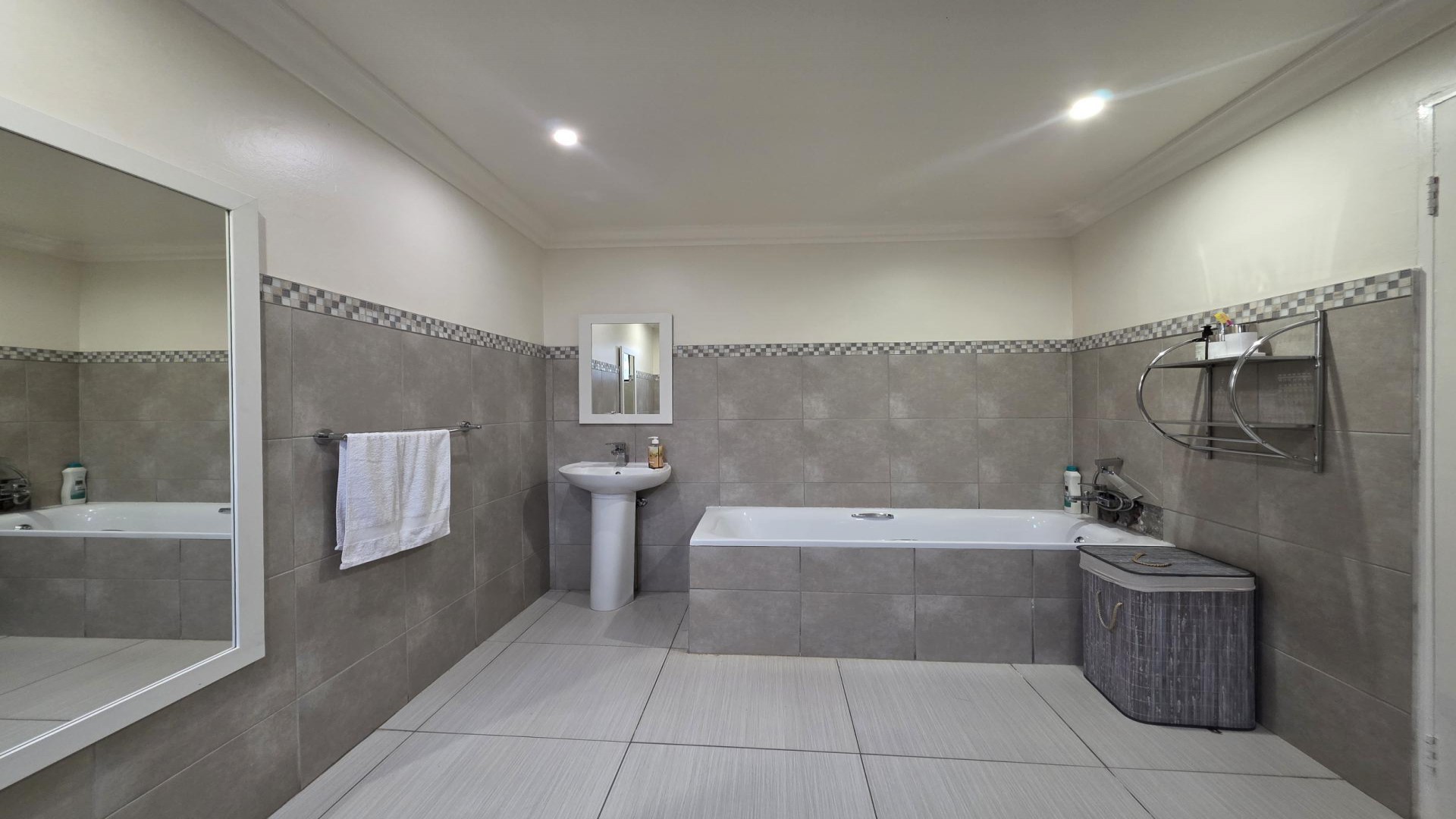 Bathroom 3+ of property in Bloemfontein