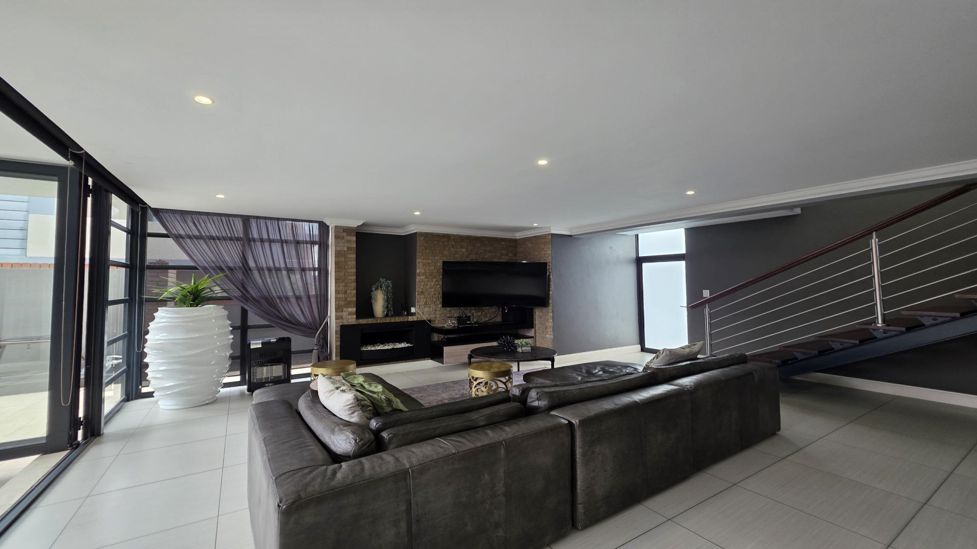 Lounges of property in Bloemfontein