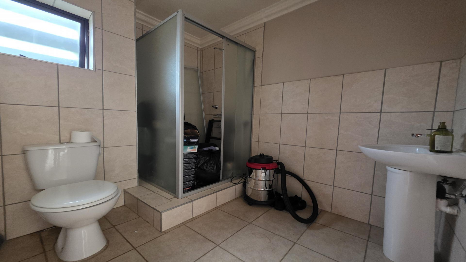 Bathroom 3+ of property in Bloemfontein
