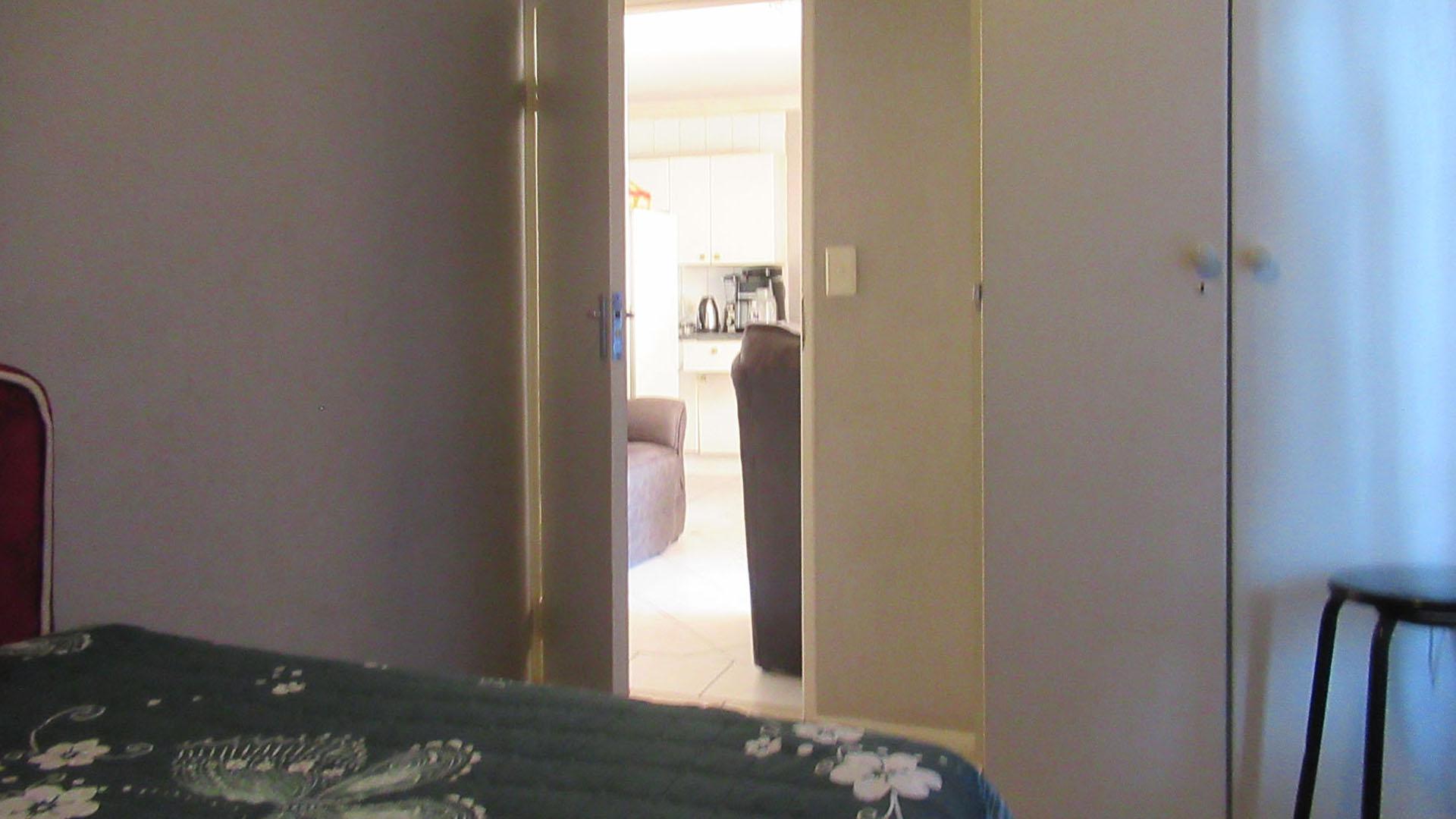 Bed Room 1 - 9 square meters of property in Roodepoort