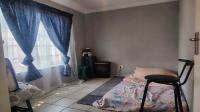 Bed Room 2 of property in Roodepoort