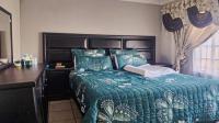 Bed Room 2 - 12 square meters of property in Roodepoort