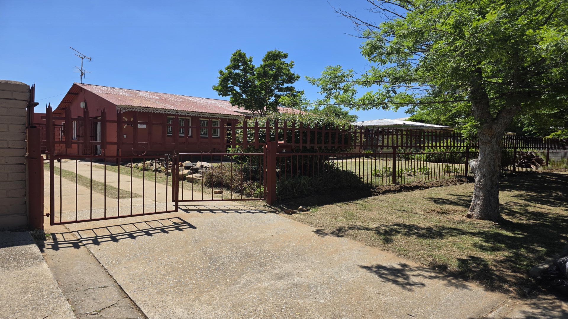 Front View of property in Odendaalsrus