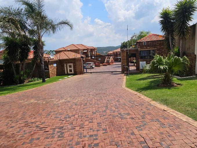 3 Bedroom Sectional Title for Sale For Sale in Liefde en Vrede - MR725040