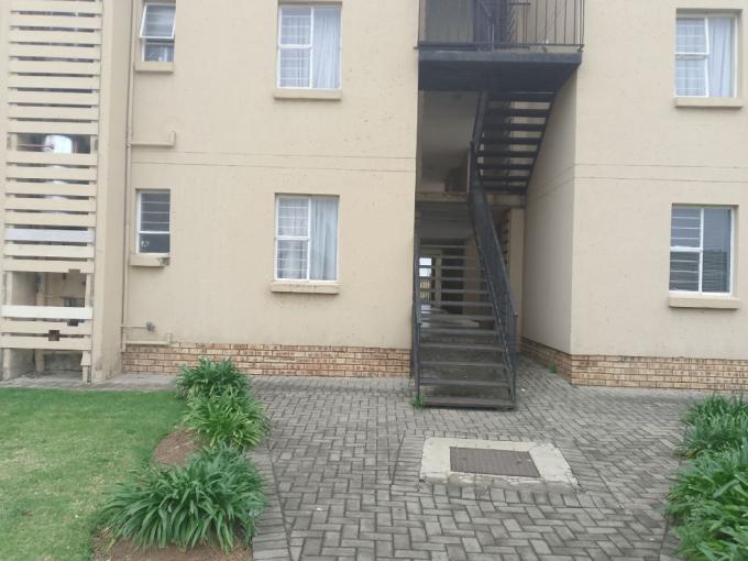 2 Bedroom Apartment for Sale For Sale in Albertsdal - MR725060