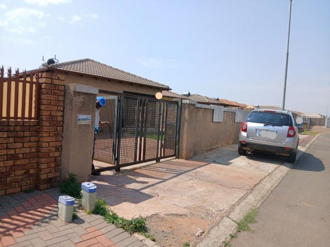 House to Rent in Klippoortjie AH - Property to rent - MR725065