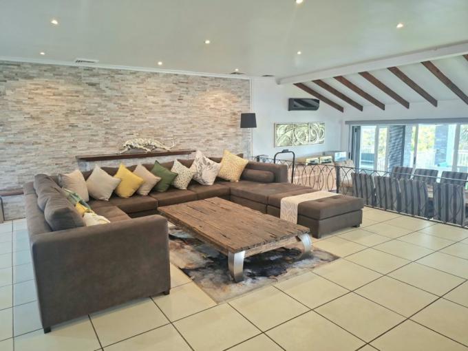 6 Bedroom House for Sale For Sale in Athlone Park - MR725072