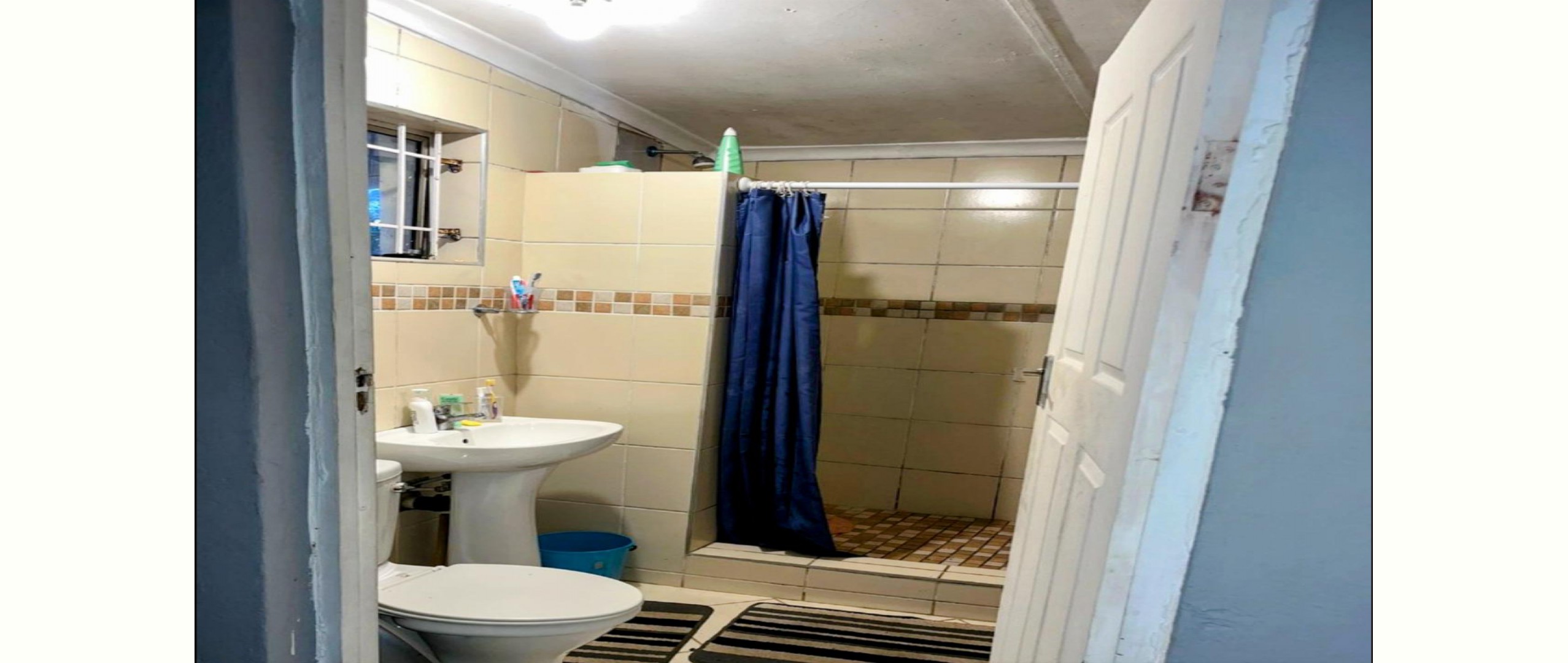 Bathroom 1 of property in Durban North 