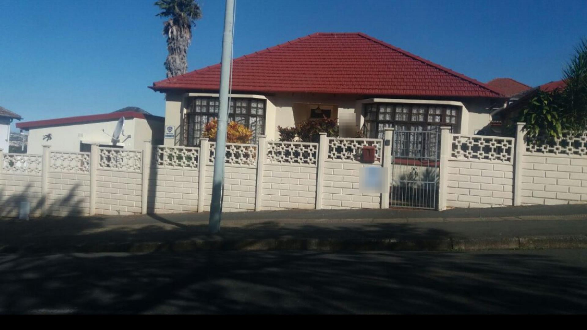 Front View of property in Durban North 