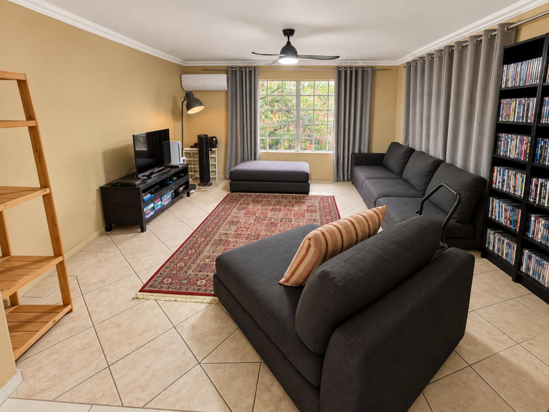  of property in Magalieskruin