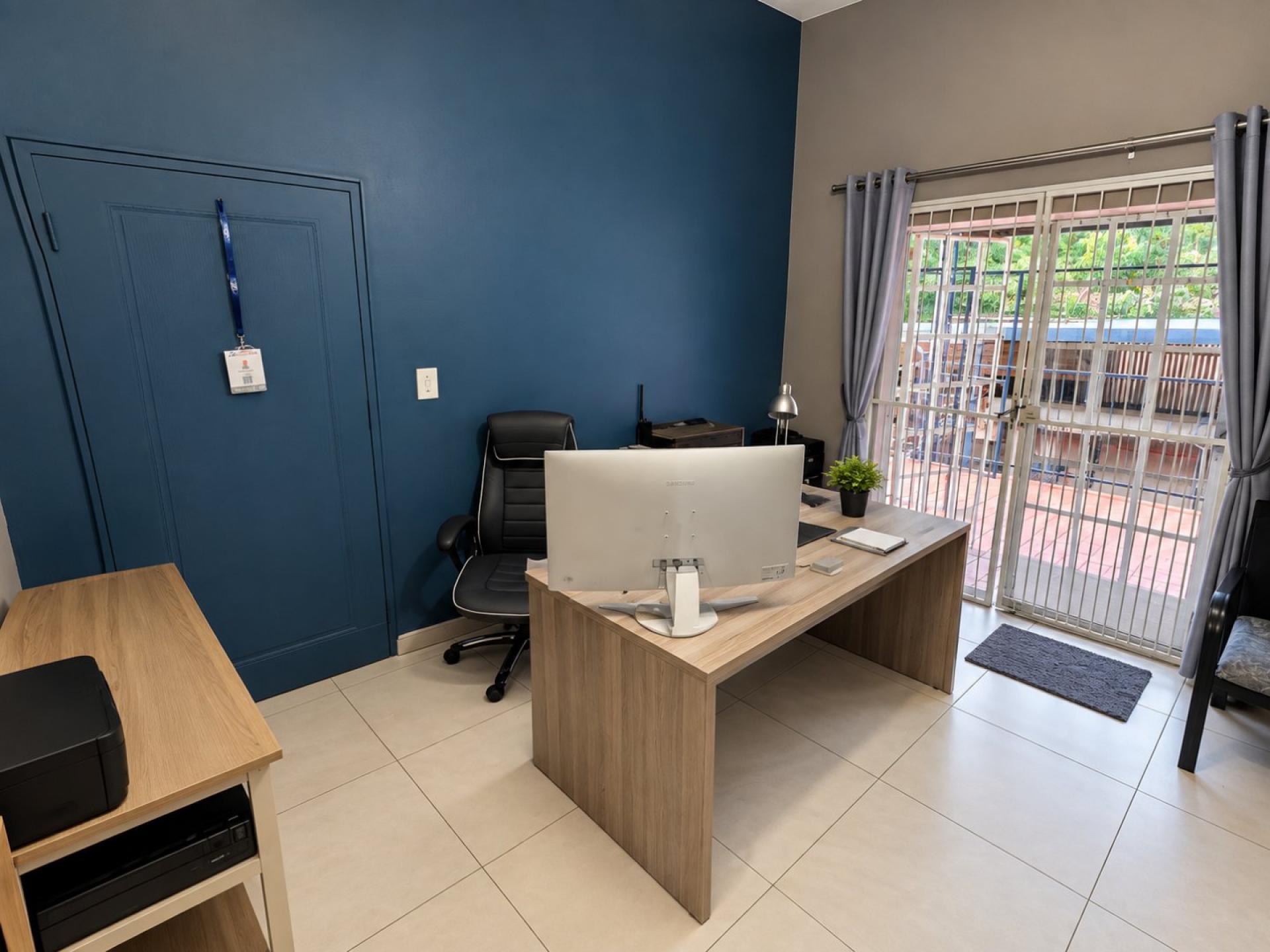  of property in Magalieskruin
