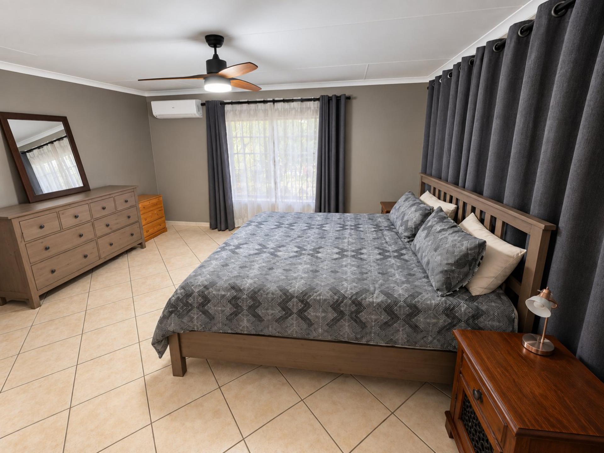  of property in Magalieskruin