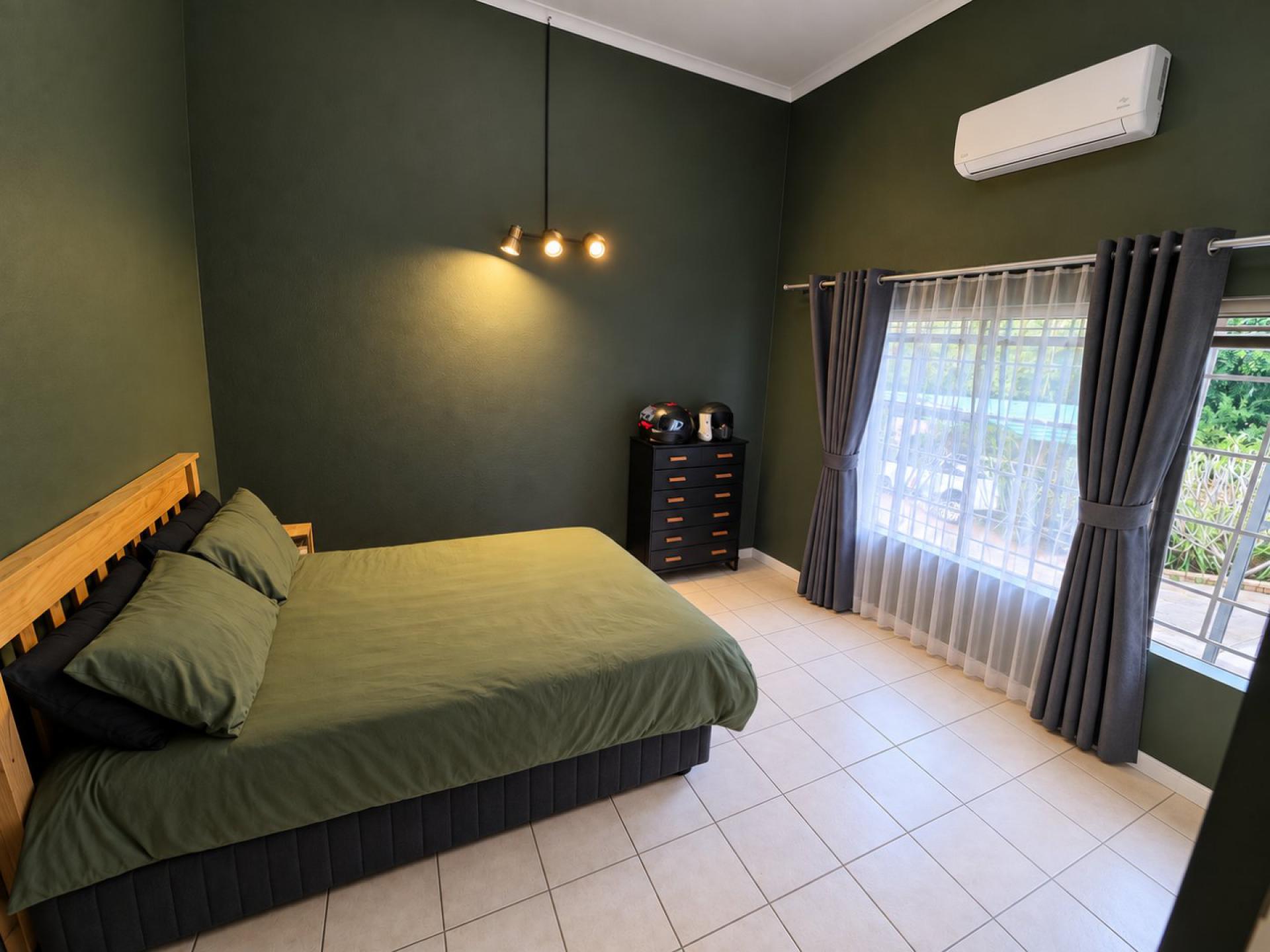  of property in Magalieskruin