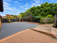  of property in Magalieskruin