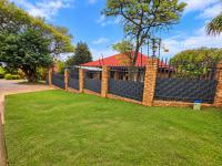  of property in Magalieskruin