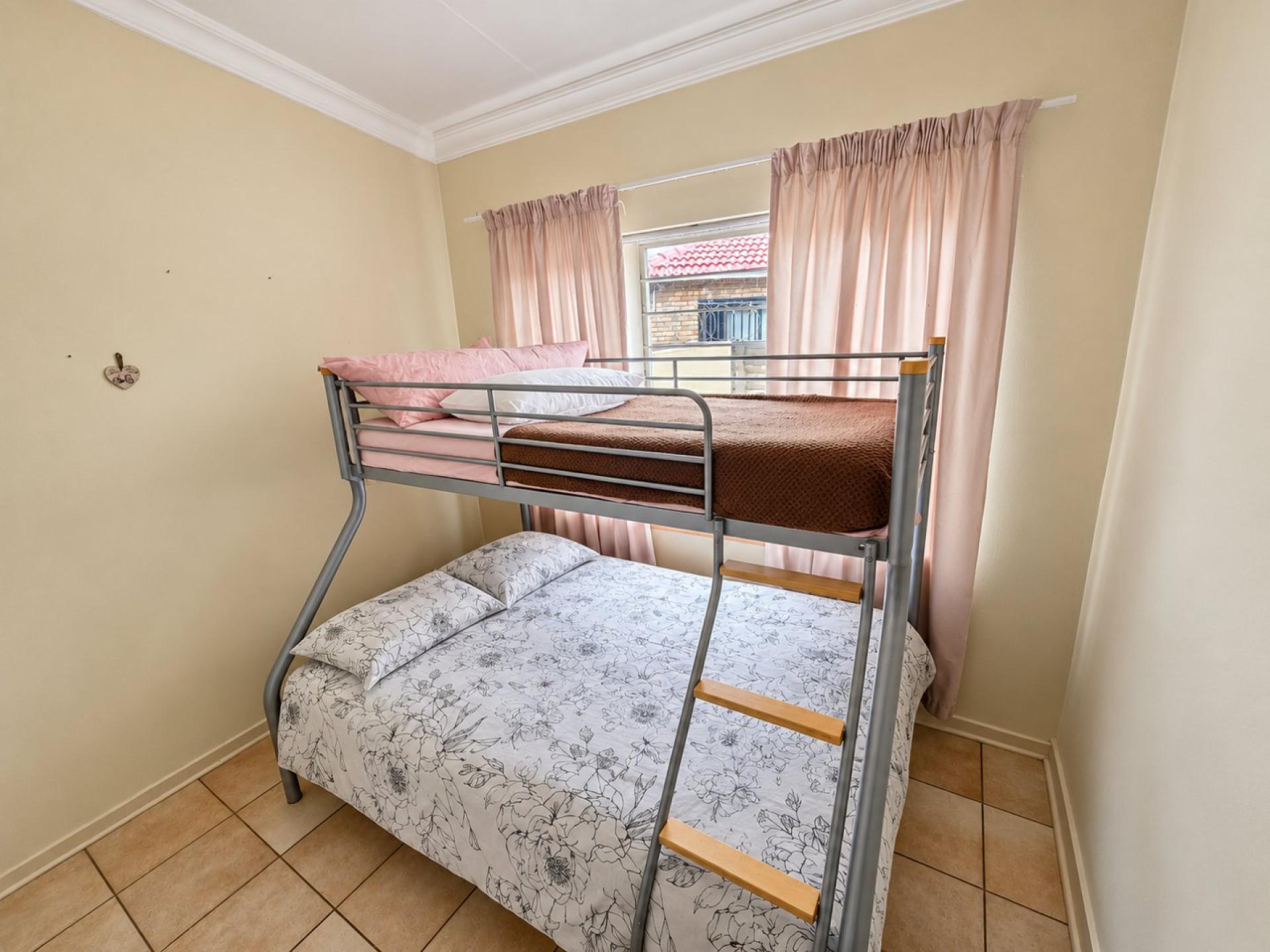  of property in Doornpoort