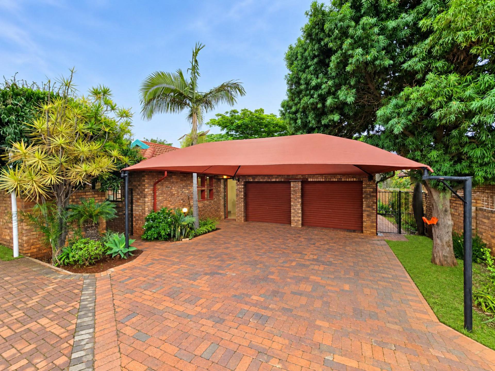  of property in Magalieskruin