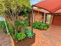  of property in Magalieskruin