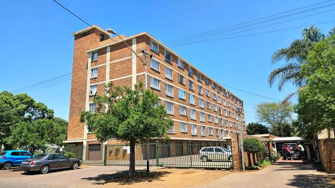 3 Bedroom Apartment for Sale For Sale in Rietfontein - MR725149