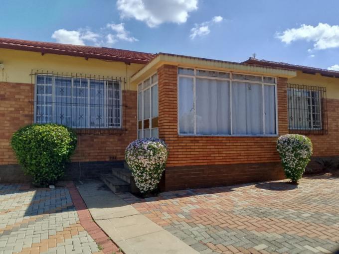 House to Rent in Primrose Hill - Property to rent - MR725165