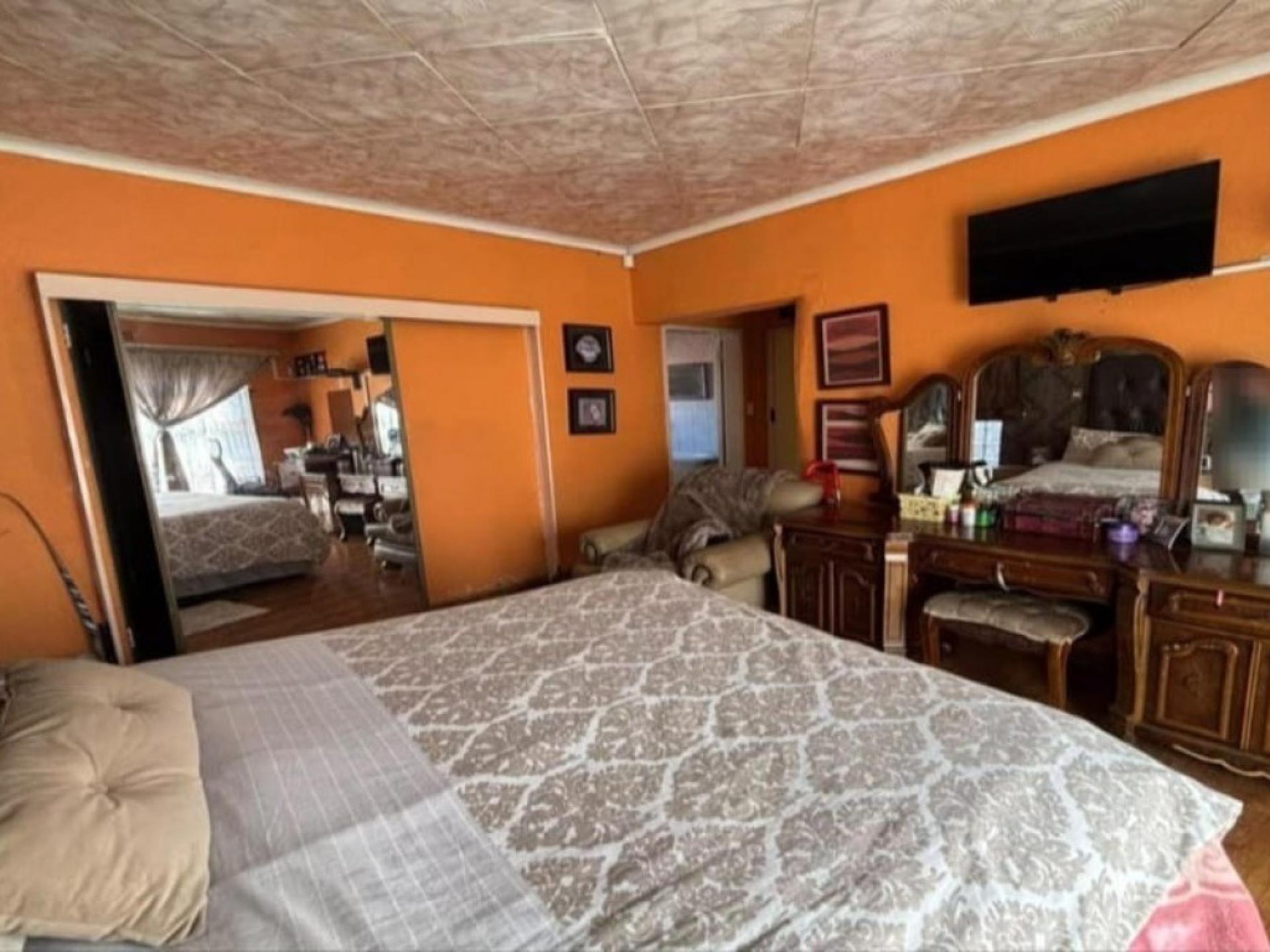  of property in Klippoortjie AH