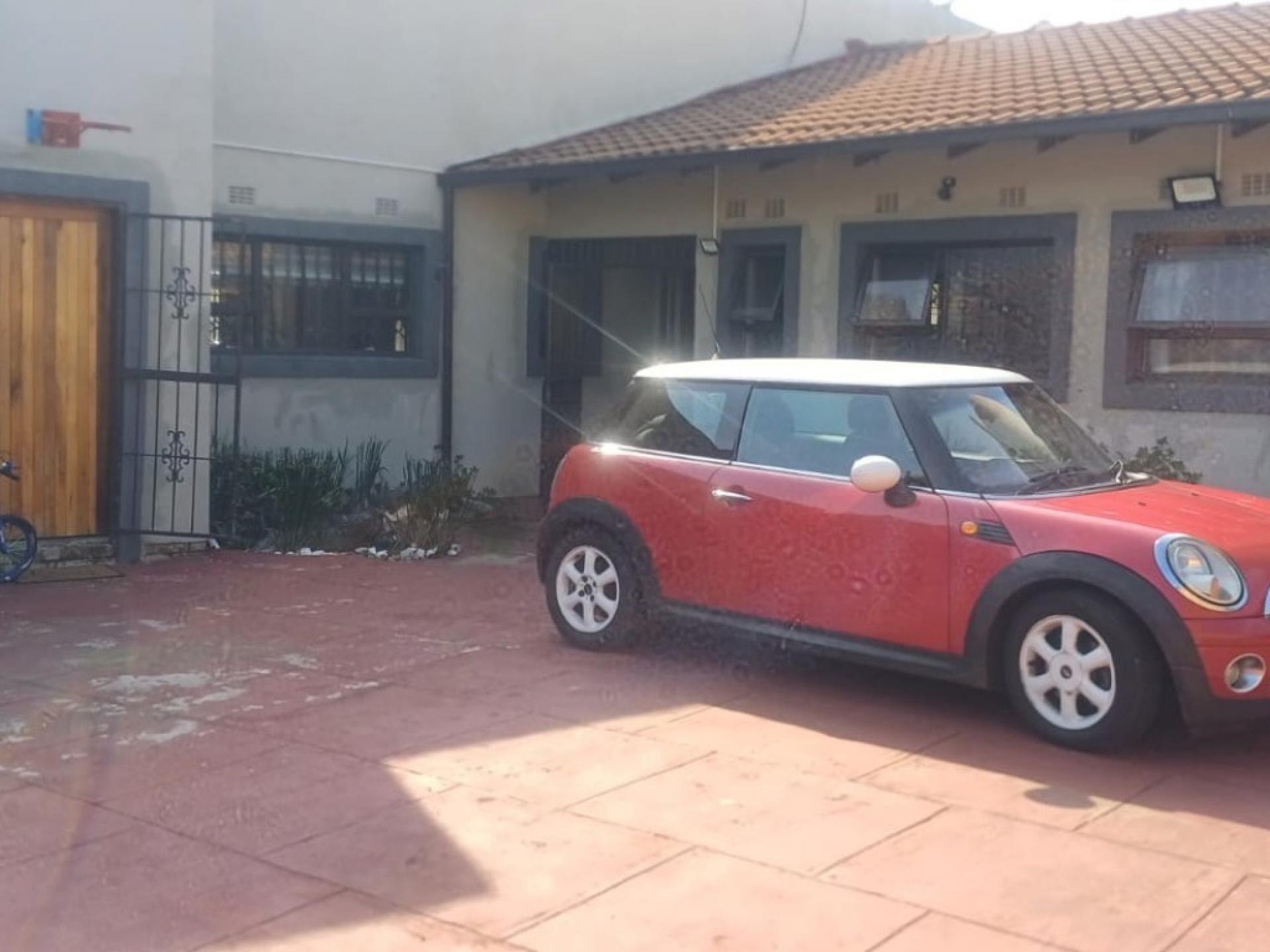  of property in Klippoortjie AH