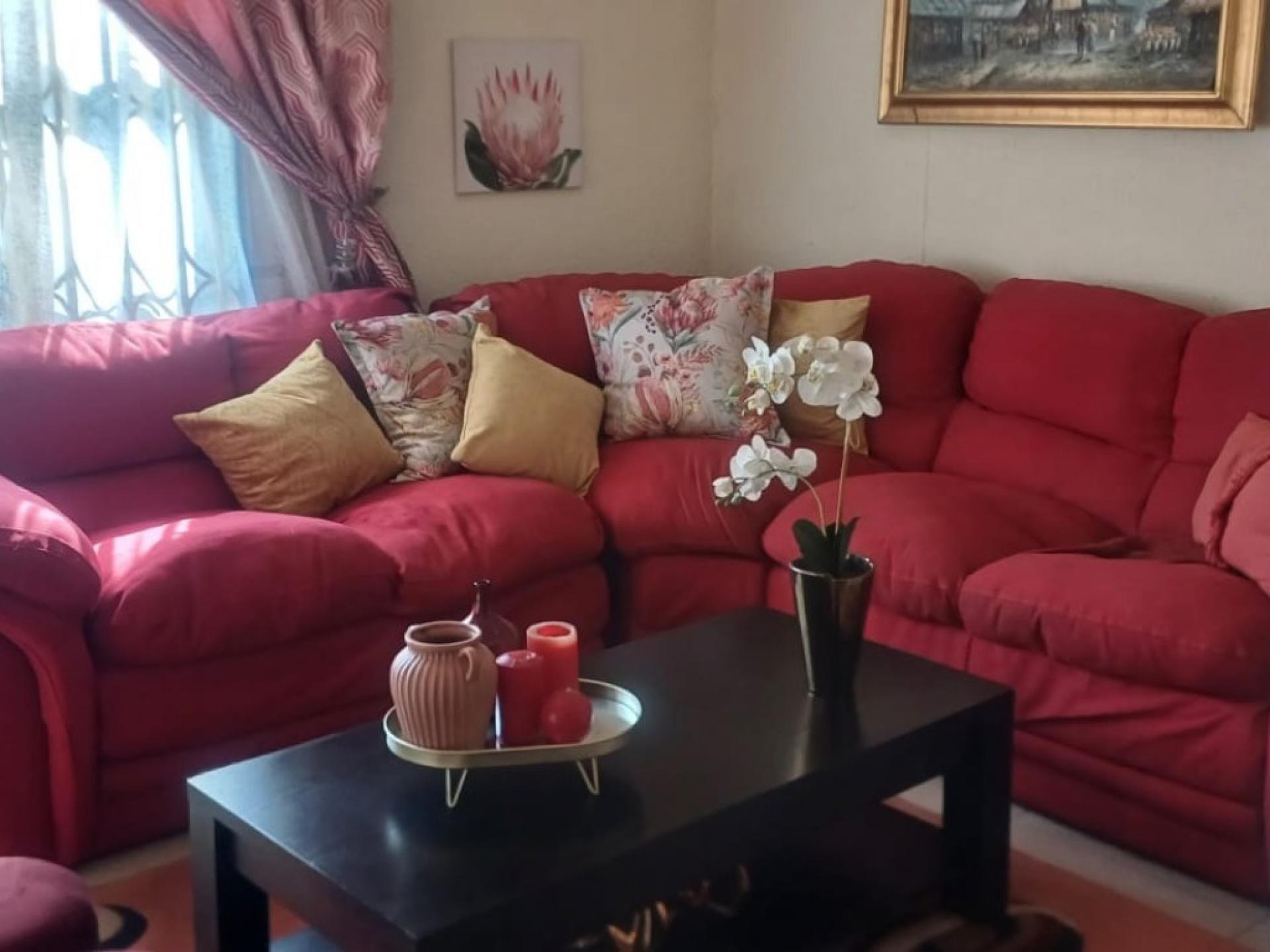  of property in Klippoortjie AH