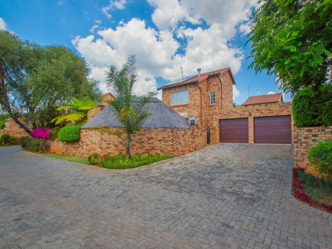2 Bedroom Simplex for Sale For Sale in Randpark Ridge - MR725199