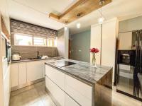  of property in Mondeor