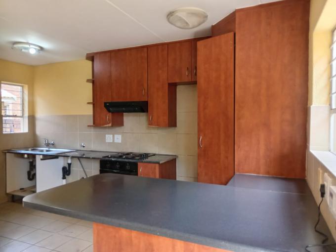 2 Bedroom Duplex to Rent in Edleen - Property to rent - MR725236