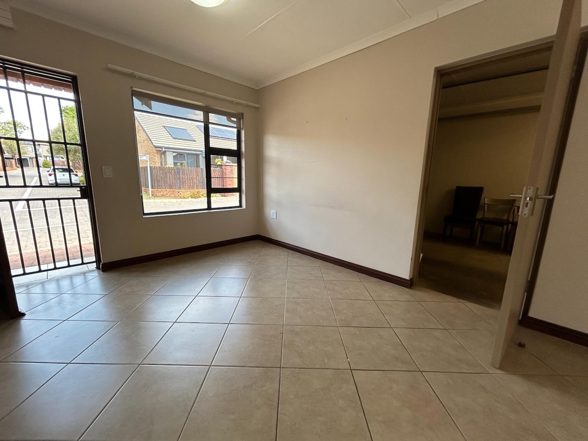  of property in Bronberg