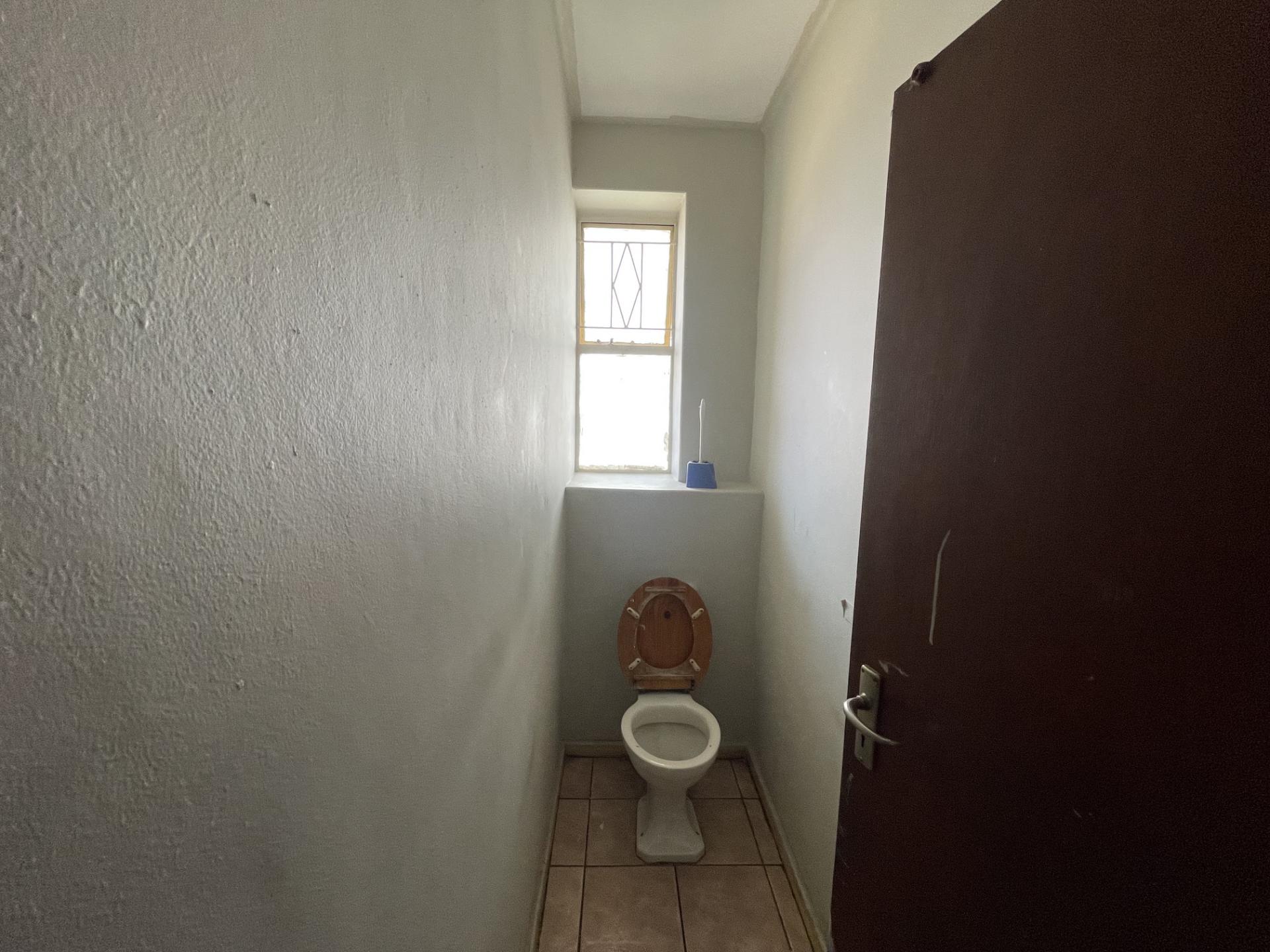  of property in Sunnyside