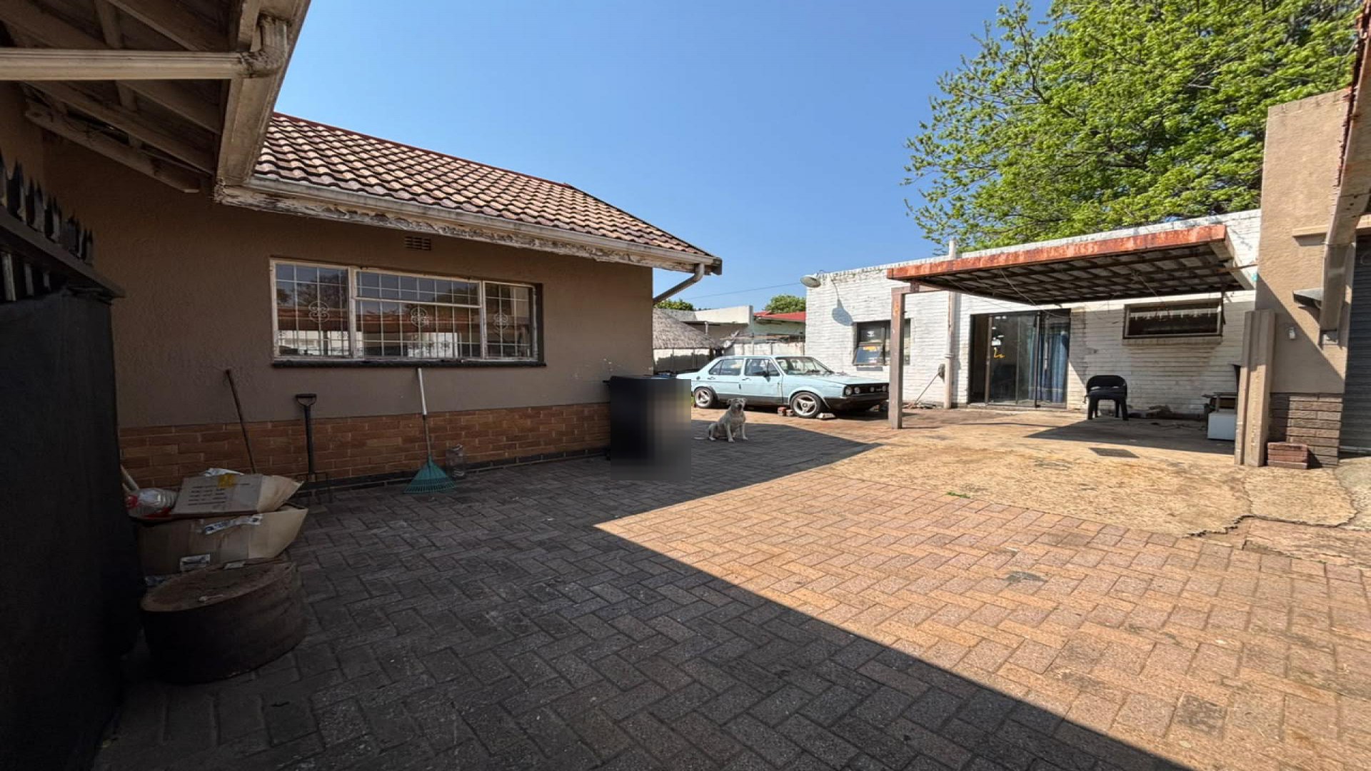 Carport  of property in Robertsham
