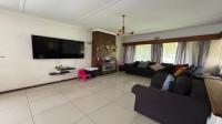 Lounges of property in Robertsham