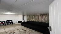 Lounges of property in Diepwater