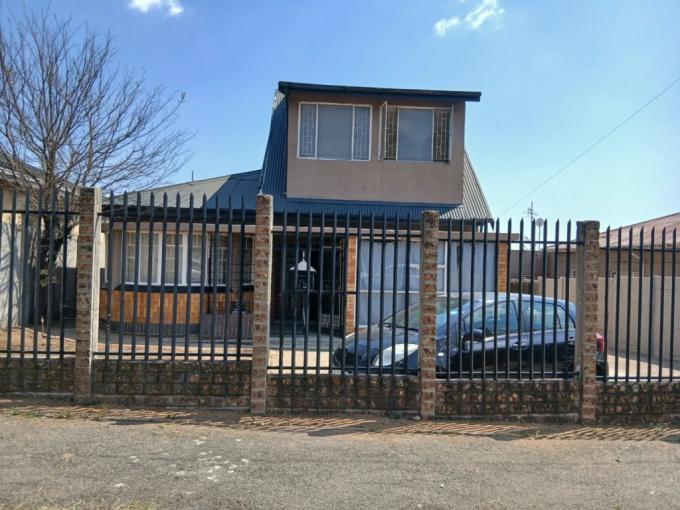 3 Bedroom House for Sale For Sale in Rosettenville - MR725319