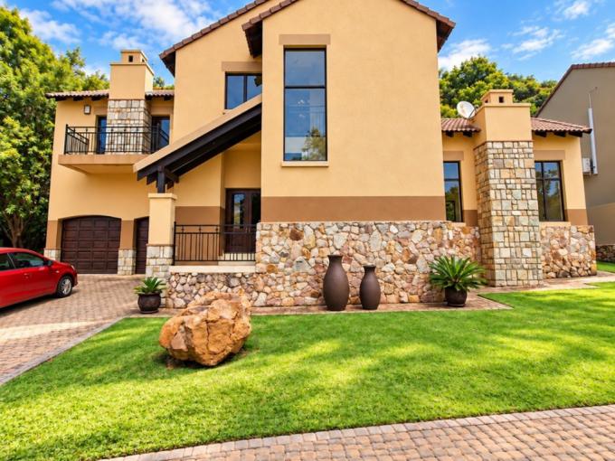 3 Bedroom Simplex for Sale For Sale in Heidelberg (WC) - MR725325