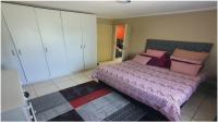 Bed Room 2 of property in Queensburgh