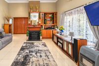  of property in Magalieskruin