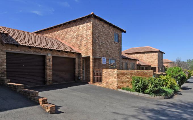 3 Bedroom Sectional Title for Sale For Sale in Sundowner - MR725474