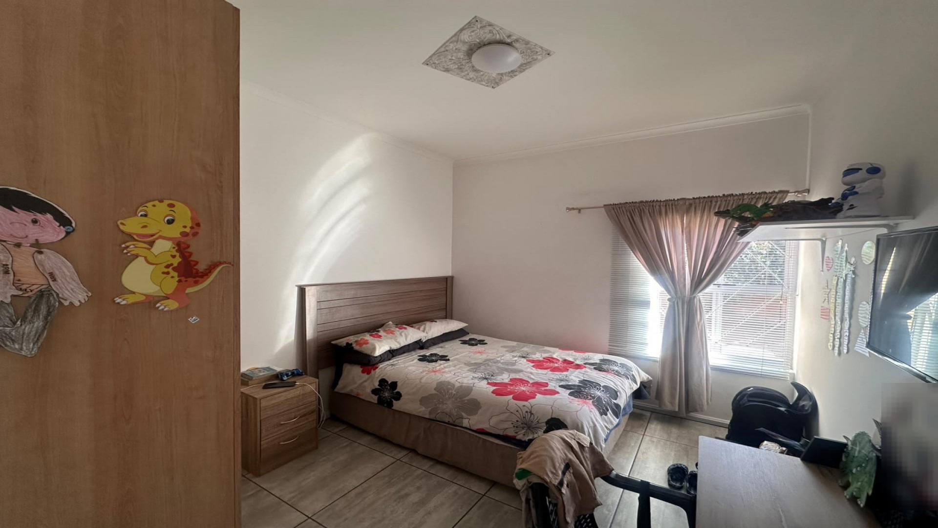 Bed Room 1 of property in Vredenburg