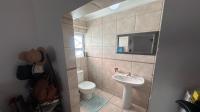 Bathroom 2 of property in Vredenburg