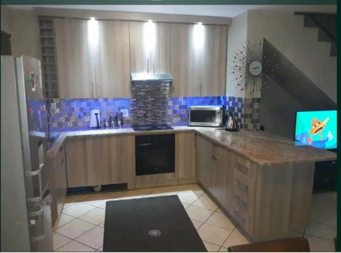 3 Bedroom Duplex to Rent in Halfway Gardens - Property to rent - MR725500
